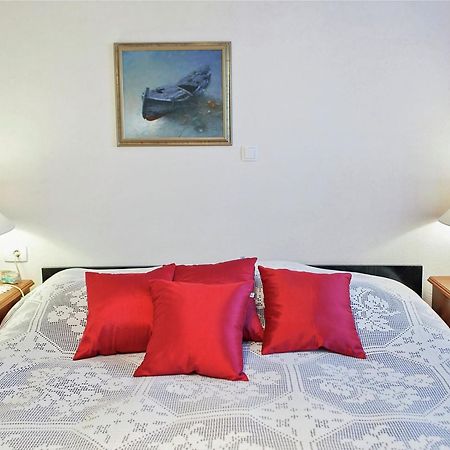 Cozy Apartment With A Balcony And A Sea View Brela Ngoại thất bức ảnh