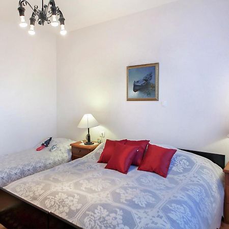 Cozy Apartment With A Balcony And A Sea View Brela Ngoại thất bức ảnh